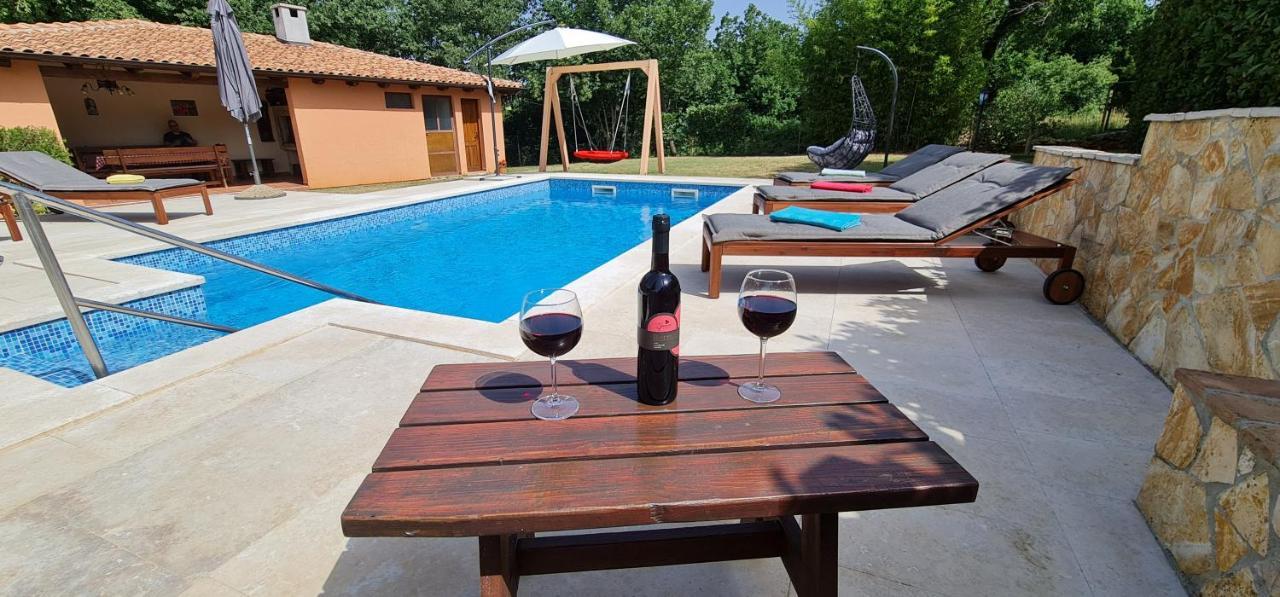 Sunny Garden Villa With Pool Loborika Kültér fotó