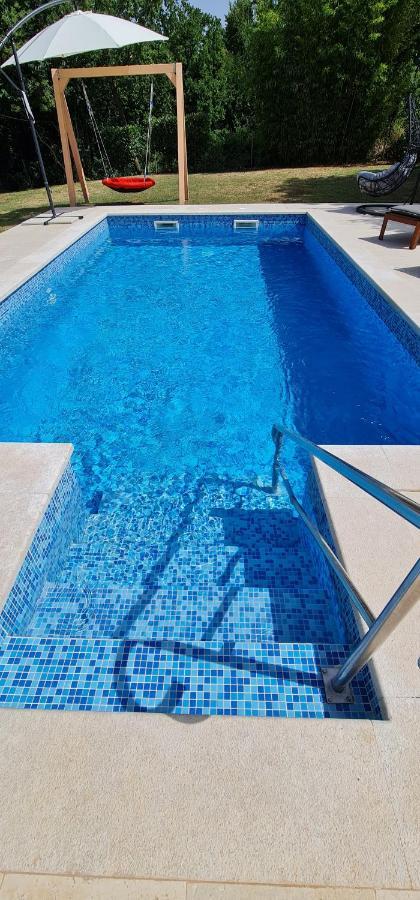 Sunny Garden Villa With Pool Loborika Kültér fotó