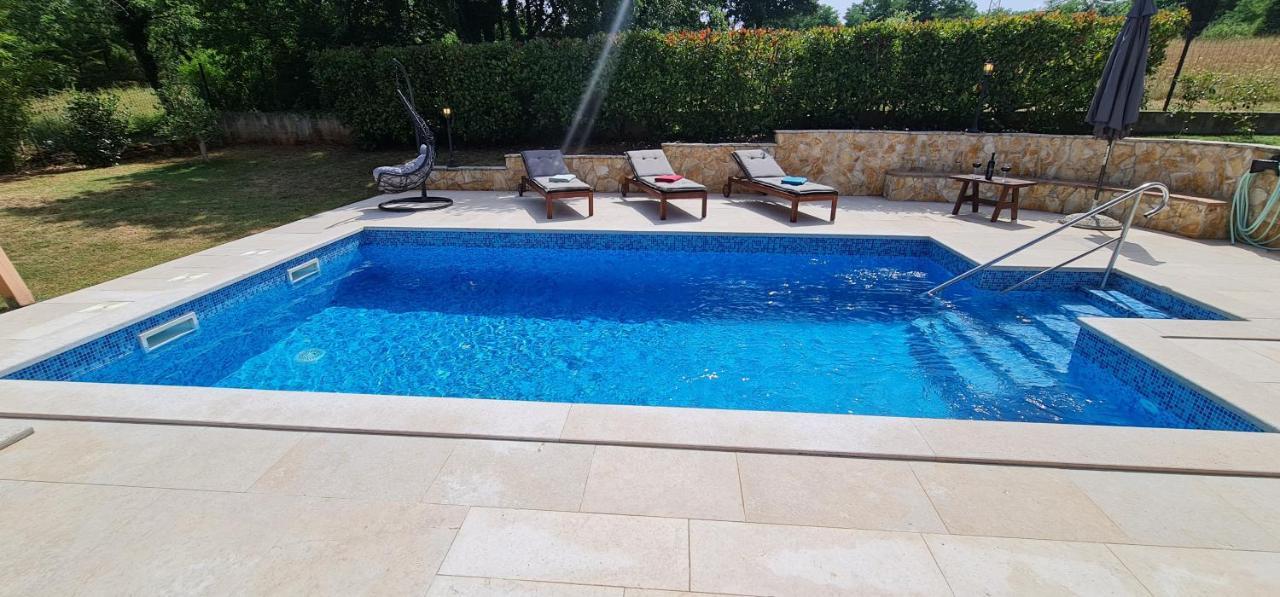 Sunny Garden Villa With Pool Loborika Kültér fotó